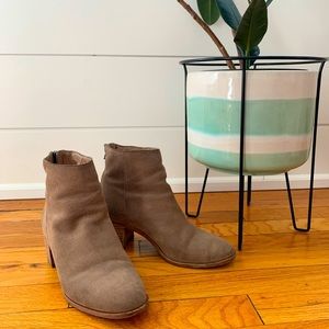 Madewell Pauline Suede Booties